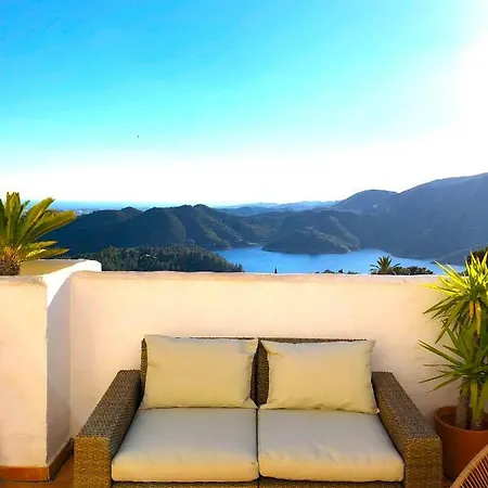 Luxury Duplex With Views. Marbella