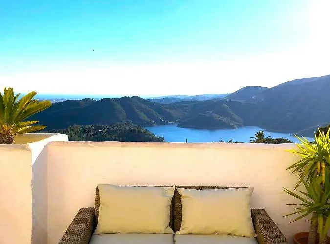 Luxury Duplex With Views. Marbellac
