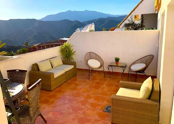 Luxury Duplex With Views. Hébergement de vacances Marbellac