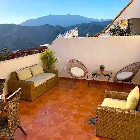 Luxury Duplex With Views. Semesterbostad Marbella